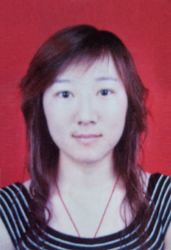 钢琴教师  左冉