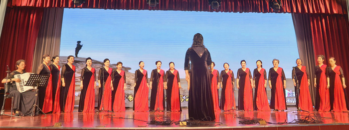 11.女声小合唱《晚风吹过哨塔》 合唱二团.jpg