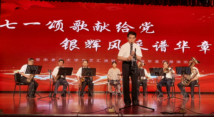 8.单簧管独奏《单簧管波尔卡》军乐表演班.jpg