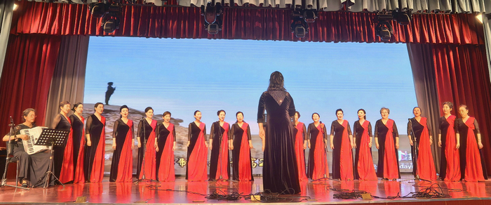 11.女声小合唱《晚风吹过哨塔》 合唱二团.jpg